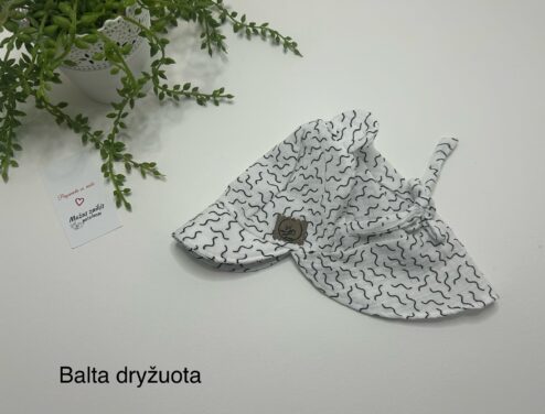 Muslino kepurė su snapeliu ir kaklo apsauga 6-12mėn “balta dryžuota”