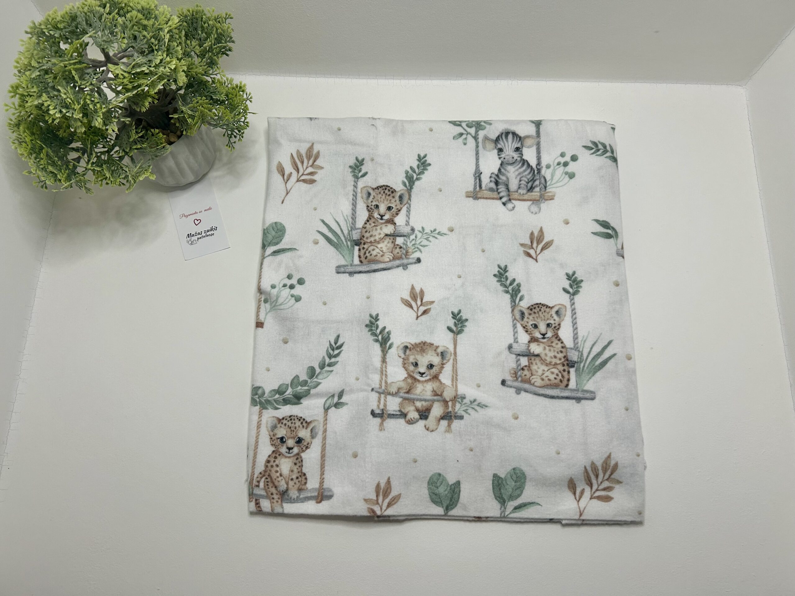 Flaneliniai vystyklai “gyvūnai ant supynių”