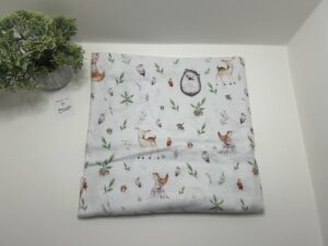 Flaneliniai vystyklai “stirniukai su ežiukais”