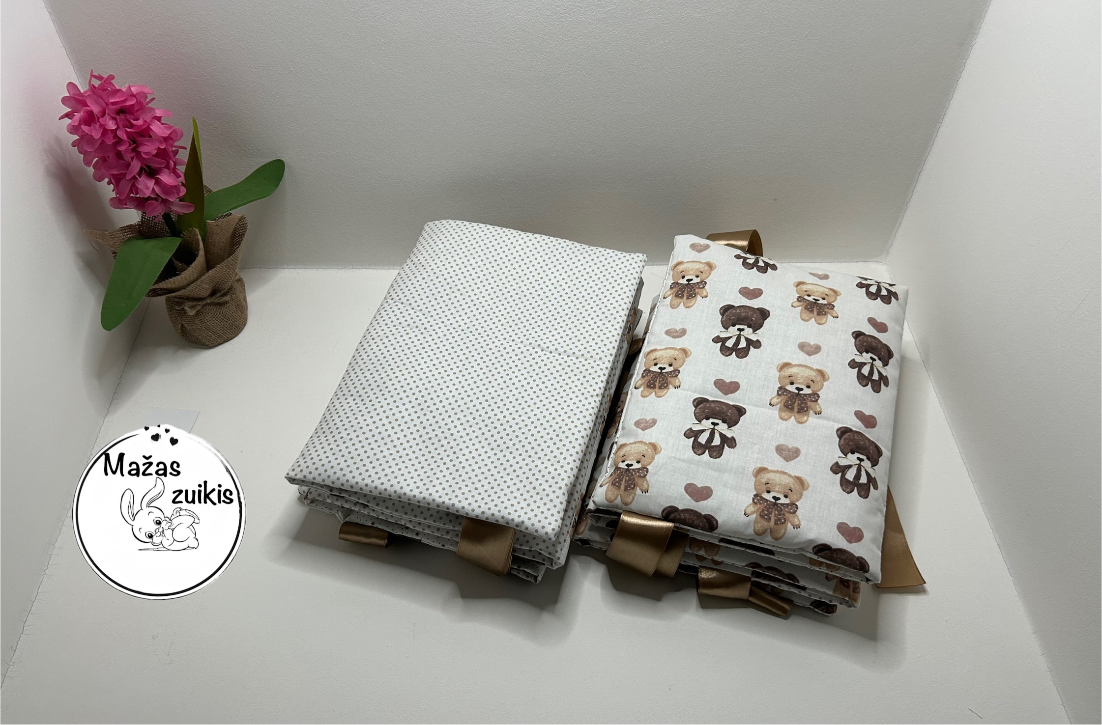 Apsaugėlė 120x60cm lovytei “MEŠKUTIS SU ŠIRDELE” - Image 2