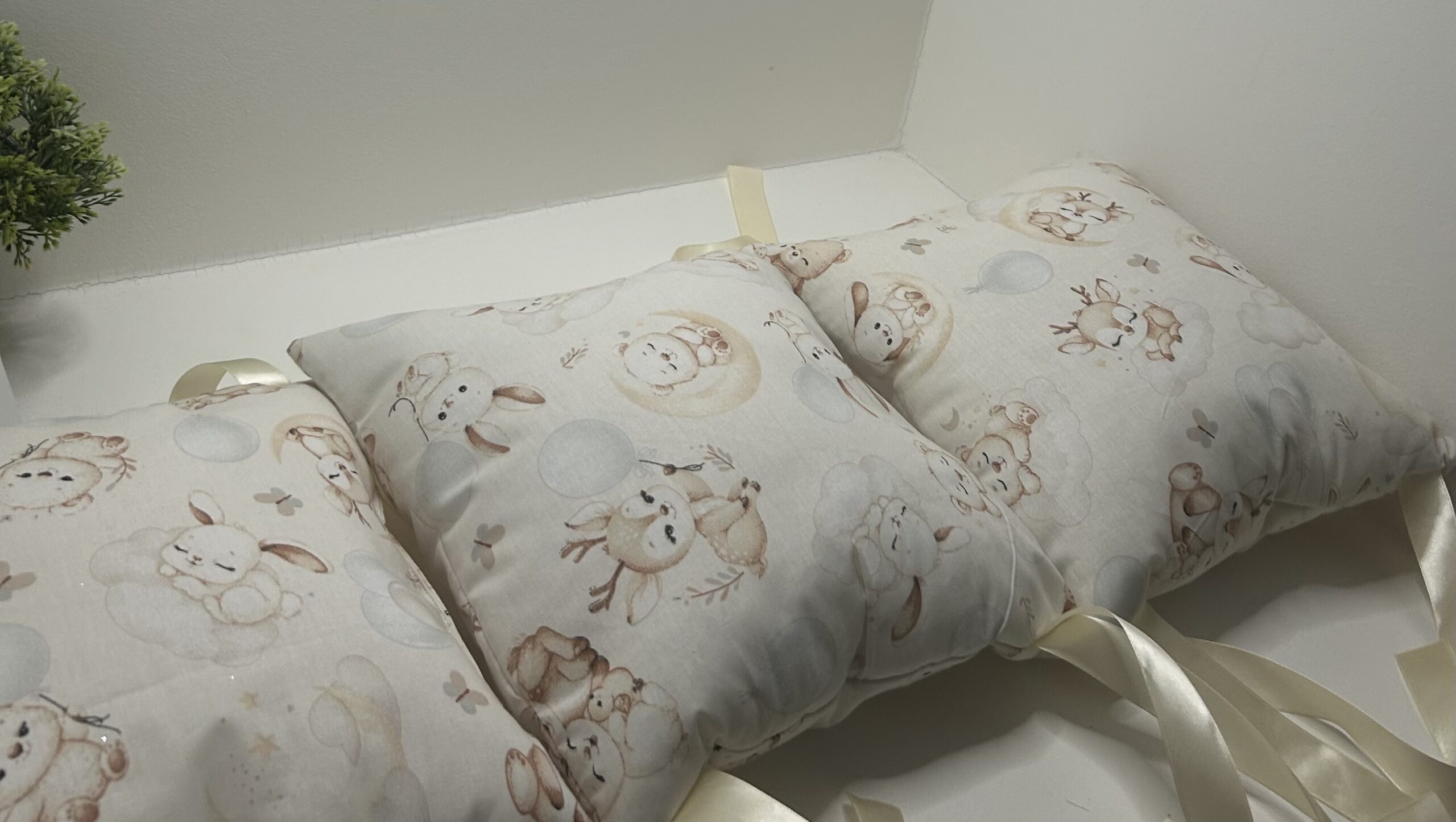 Lovytės apsaugėlė “pagalvėlės” siuvamos pagal išsirinktas spalvas