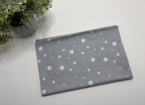 Pagalvės užvalkalas 60x40cm “baltos žvaigždutės pilkame fone”