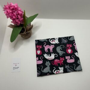 Paklodė su guma vežimui 80x40cm “Katytės”