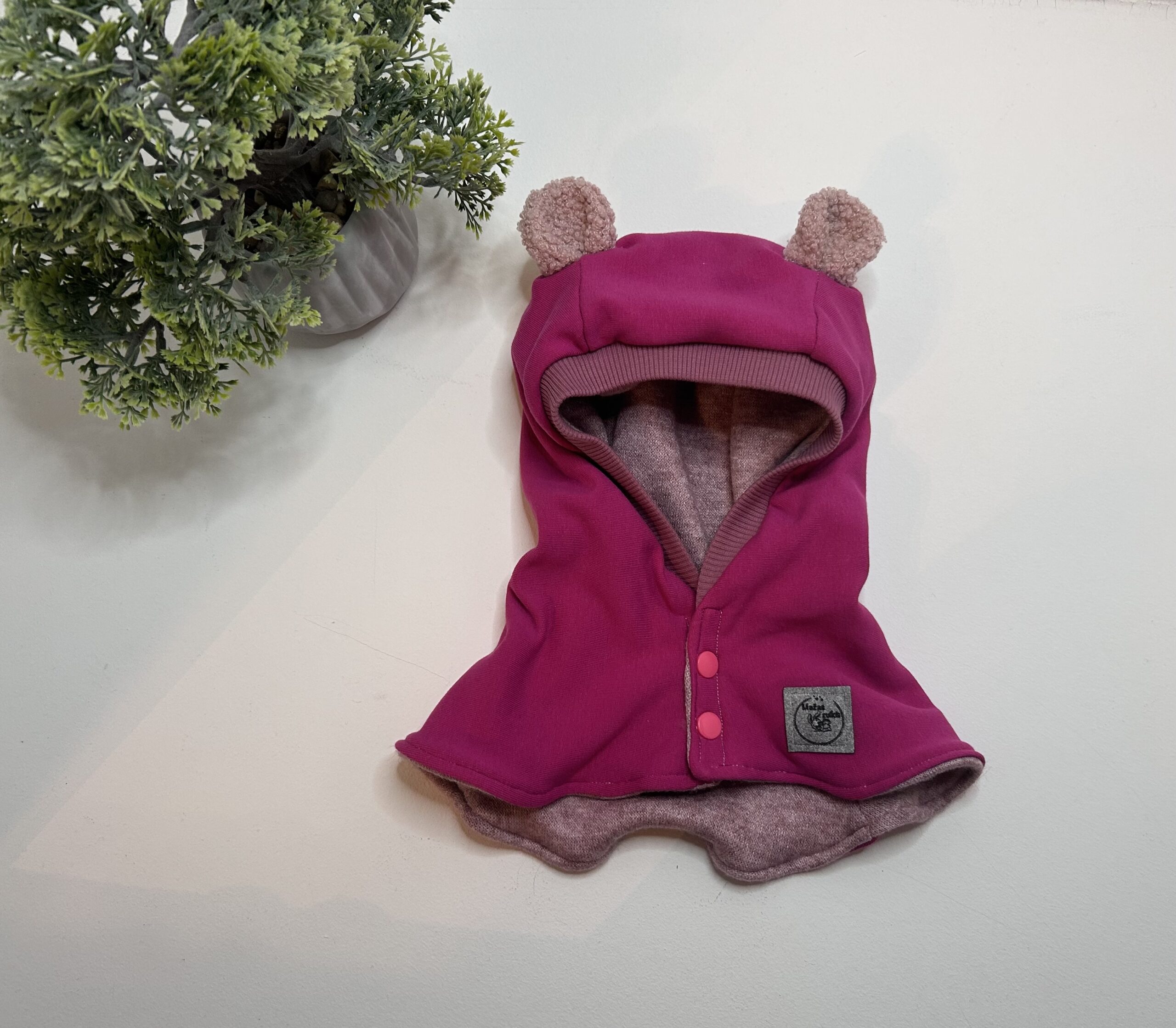 Užsegamas šalmukas žiemai 48-50cm “sangria”