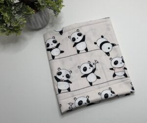 Paklodė lopšiui “panda rausvame fone”