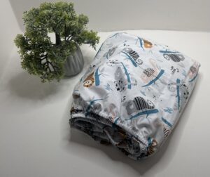 Paklodė su guma 140x70cm “chameleonai”