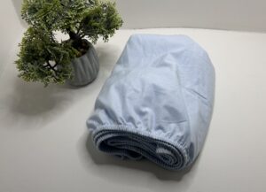 Paklodė su guma 120x60cm “žydra”